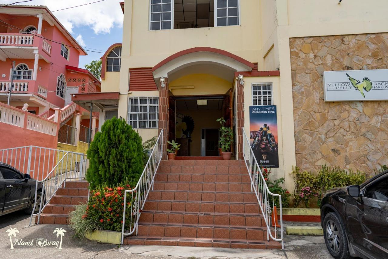 Yellow Belly Backpackers San Ignacio Buitenkant foto